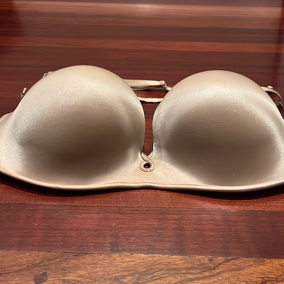 womens 36d Victoria’s Secret Bombshell Padded Tan Pushup Strapless Multi way bra - Picture 2 of 8
